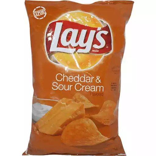 Lays Cheddar & Sour Cream - 6.5oz